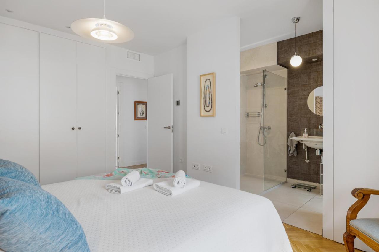 Soho 2 Bedrooms Apt Next To The Beach Малага Екстер'єр фото